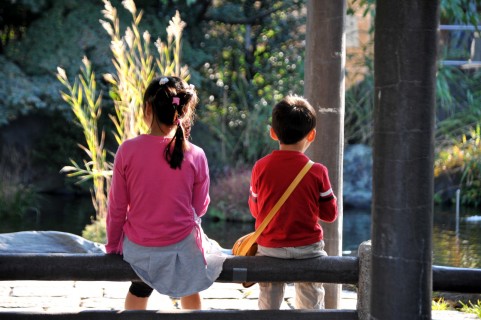 住むところで学校も決まる？学区とは