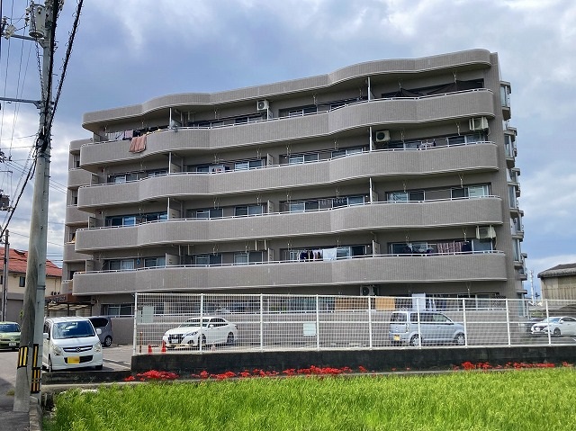 ☆価格変更☆エメラルドマンション　2LDK　520万円