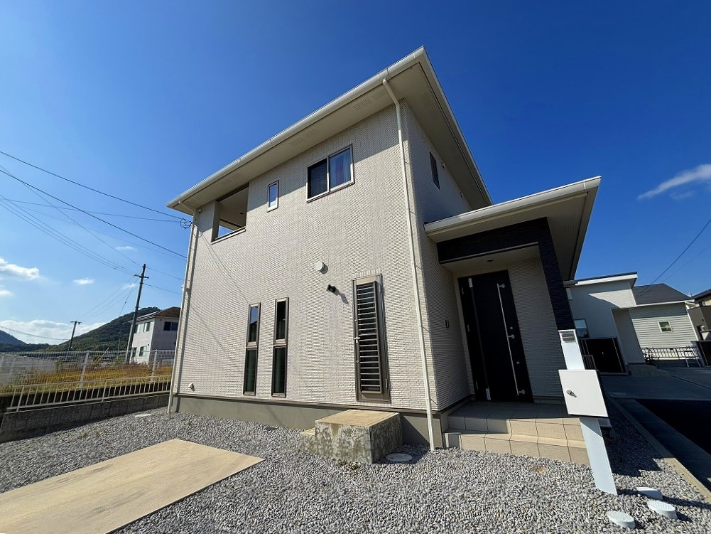 【新着物件】高松市三谷町中古戸建 4LDK＋WIC 2600万円