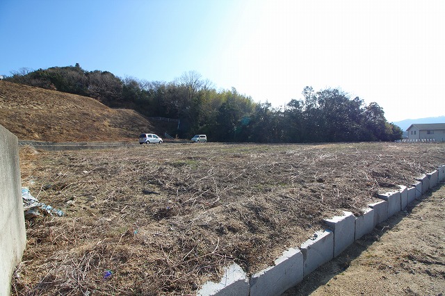 ☆価格変更☆高松市牟礼町牟礼　売り土地　675坪　事業用地