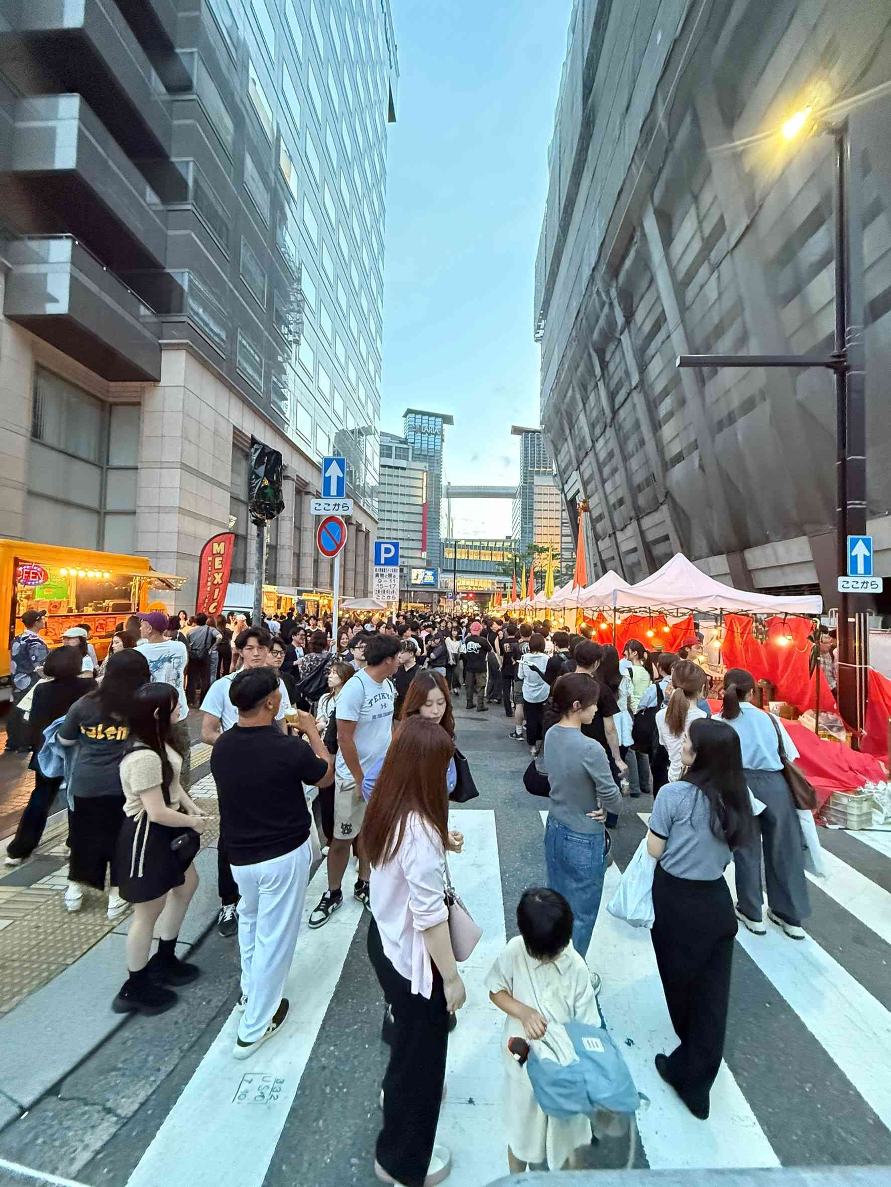 【天神の夜】タコスフェスの大混雑に負けて、寿司に駆け込んだ話。